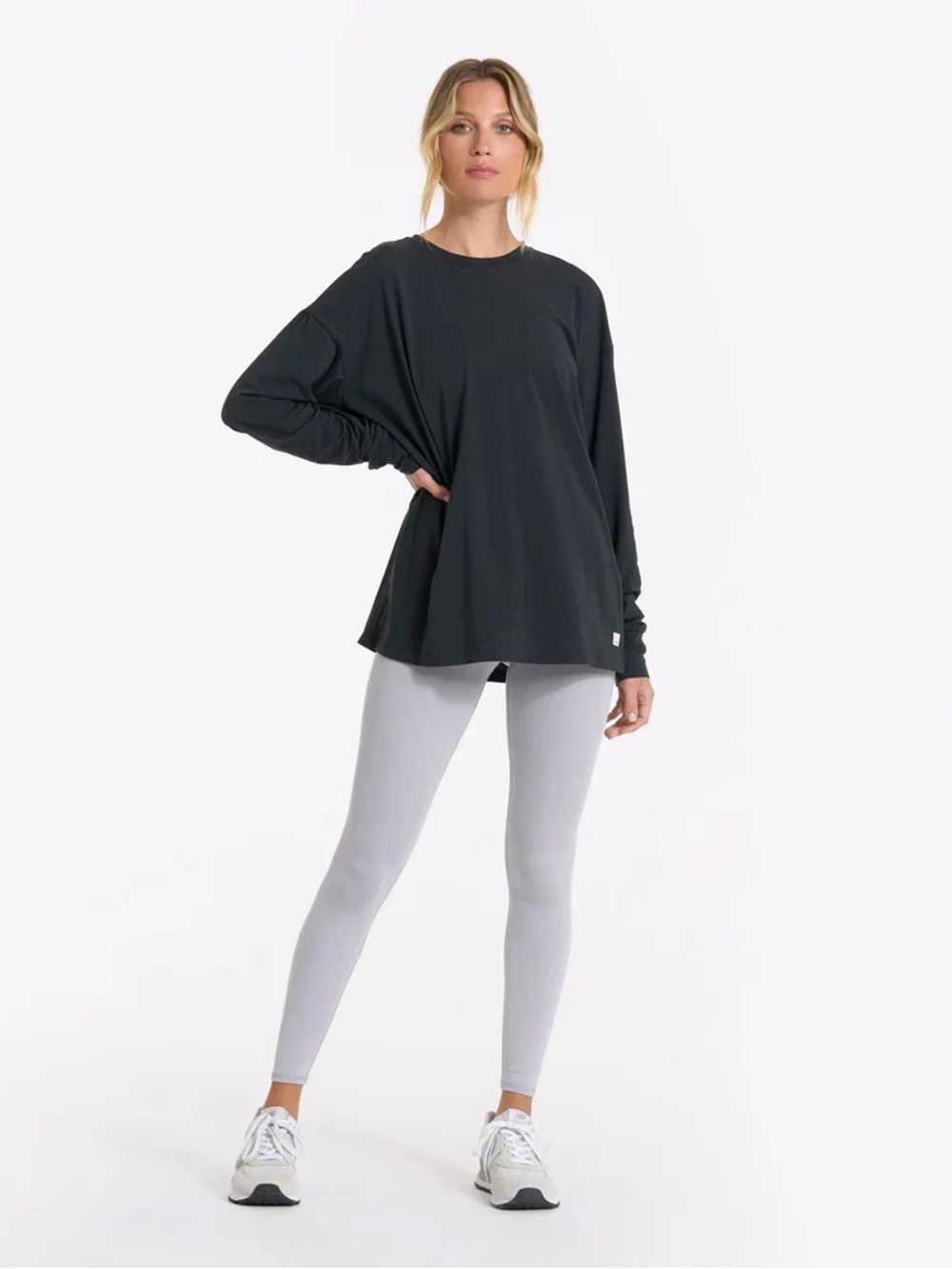 Vuori Feather Tee in Washed Black Long-Sleeve Relaxed Crew Tee